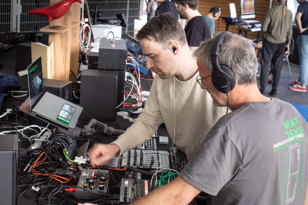 Martin Stimming checking out the MAT 16X8